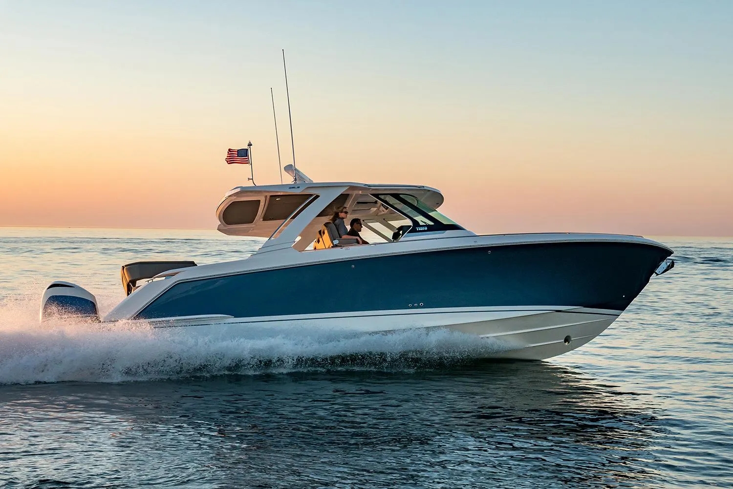 Tiara Sport Wins MIBS Innovation Award | Tiara Yachts